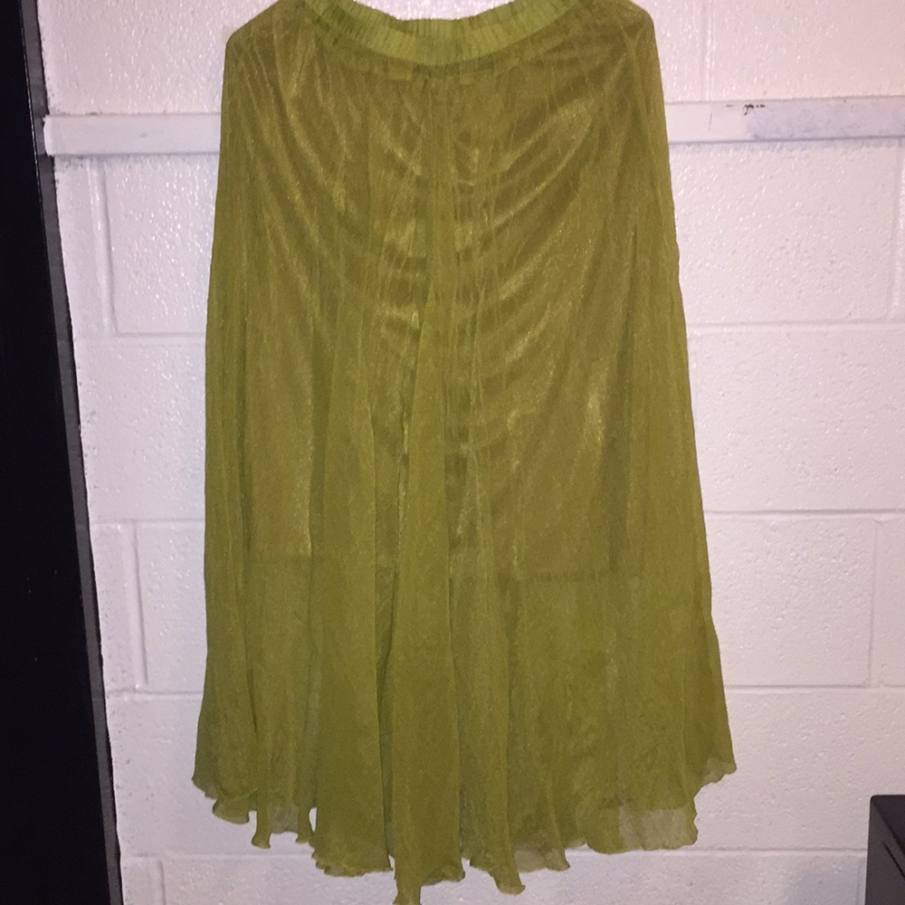 Green chiffon cover skirt